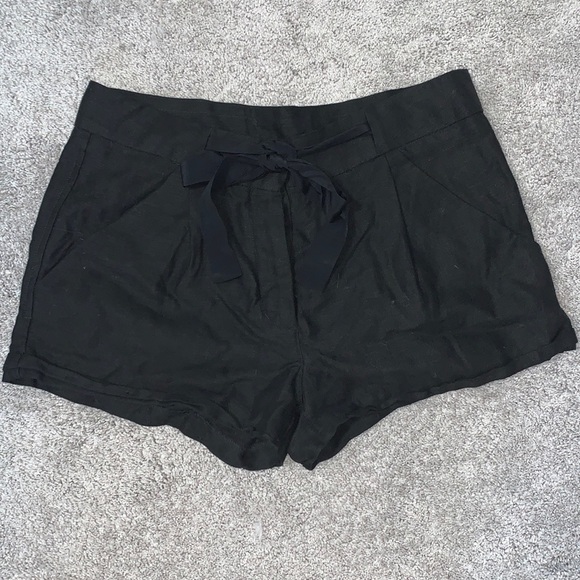 Wilfred Allegra Short - Picture 1 of 2